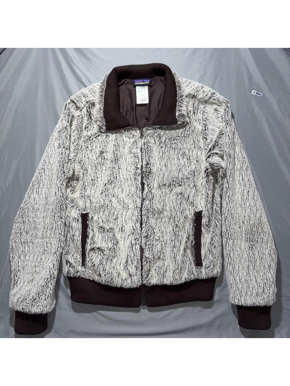 Patagonia Faux Fur Bomber Jacket Women’s Small Conejo Funnel Neck Fuzzy Fleece